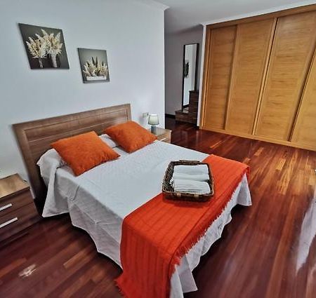 Apartamento Carrera Apartment Caldas De Reis Exterior photo